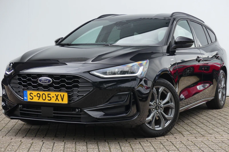 Ford Focus Wagon 1.0 EcoBoost Hybrid 125PK ST-Line | STOEL+STUUR+VOORRUITVERWARMING | CAMERA |