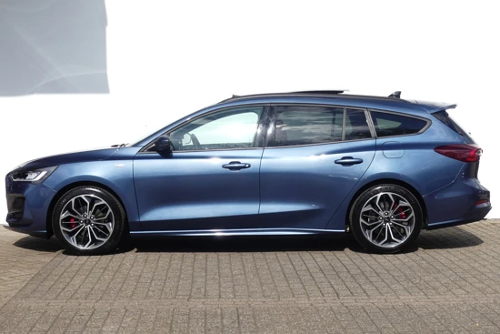 Ford Focus Wagon 1.0 EcoBoost Hybrid 125PK ST-Line X | PANORAMADAK | 18''LMV | HEAD-UP DISPLAY | STOEL+STUUR+VOORRUITVERWARMING | ADAPTIVE