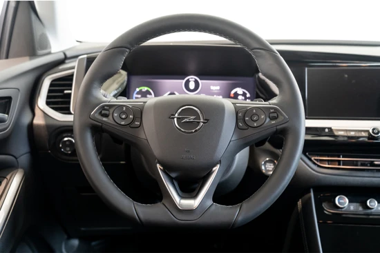 Opel Grandland 1.6 Turbo Hybrid Level 3 | Design Pack | Zwart dak | Interieur pakket | LED | Groot Navi | 18 inch Bi Color |