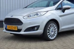 Ford Fiesta 1.6 Titanium | Distributieriem vervangen! | Airco | Verw. Voorruit | Parkeersensoren | Cruise Control