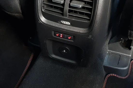 Ford Kuga 2.5 PHEV ST-Line | Winter Pakket | NL-Auto | 19 inch! | Apple Carplay/Android Auto