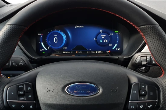 Ford Kuga 2.5 PHEV ST-Line | Winter Pakket | NL-Auto | 19 inch! | Apple Carplay/Android Auto