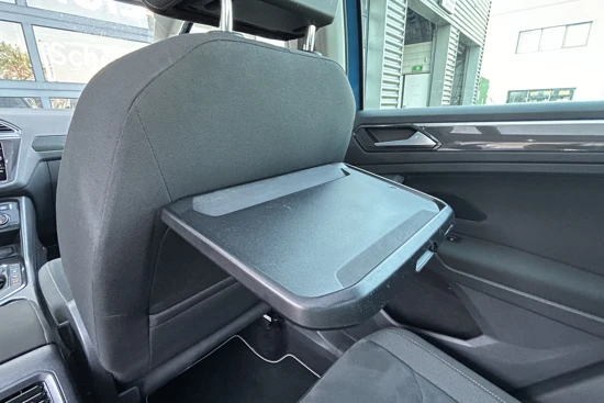 Volkswagen Tiguan 1.4 TSI 125 pk Comfortline | Trekhaak elektrisch uitklapbaar | Elektrisch Panorama dak | Navigatie | Led koplampen |