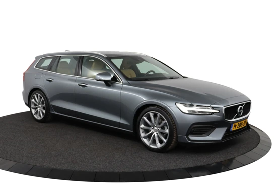 Volvo V60 T4 Momentum Pro