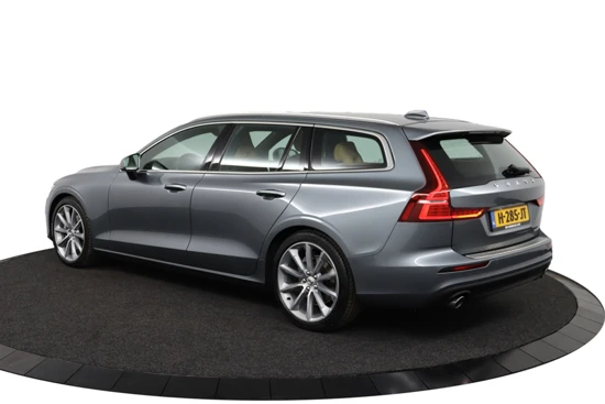 Volvo V60 T4 Momentum Pro