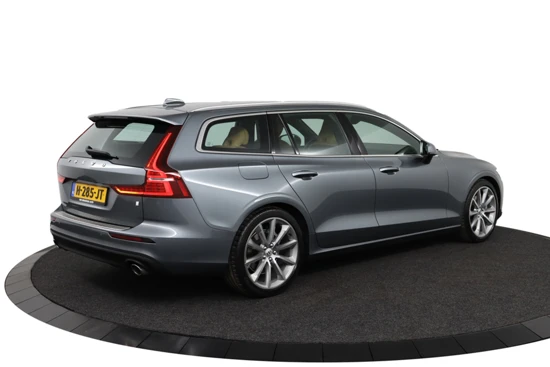 Volvo V60 T4 Momentum Pro