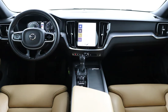 Volvo V60 T4 Momentum Pro