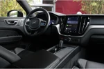 Volvo XC60 2.0 Recharge T8 AWD Ultimate Dark 455pk | Trekhaak | Schuifdak | Bowers & Wilkins audio | 360º Camera | Head-Up Display | Adapti