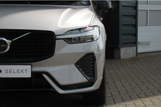 Volvo XC60 2.0 Recharge T8 AWD Ultimate Dark 455 pk | Trekhaak | Schuifdak | Bowers & Wilkins audio | 360º Camera | Head-Up Display | Adapt