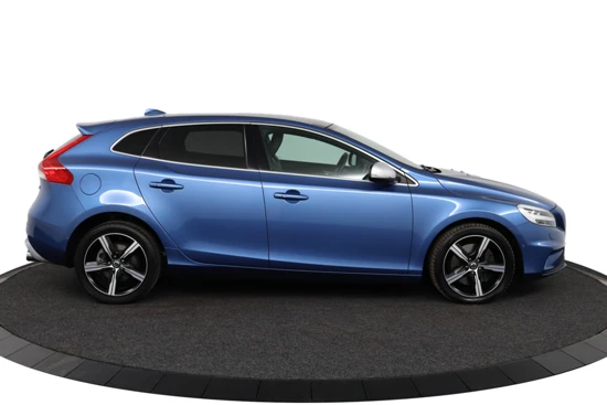 Volvo V40 T3 Aut-6 Polar+ Sport | Standkachel met timer | Panoramadak | Parkeercamera | Stoelverwarming | Keyless | Harman & Kardon |