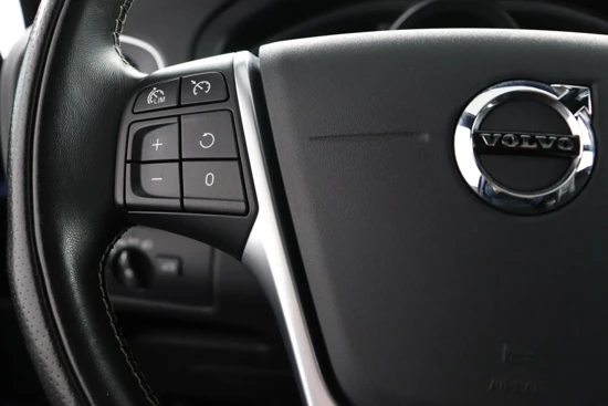 Volvo V40 T3 Aut-6 Polar+ Sport | Standkachel met timer | Panoramadak | Parkeercamera | Stoelverwarming | Keyless | Harman & Kardon |