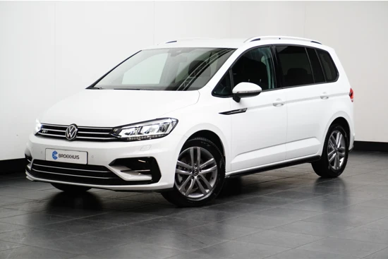 Volkswagen Touran 1.5 TSI DSG-7 150PK 7P R-Line | TREKHAAK | NAVI BY APP | CAMERA | KEYLESS