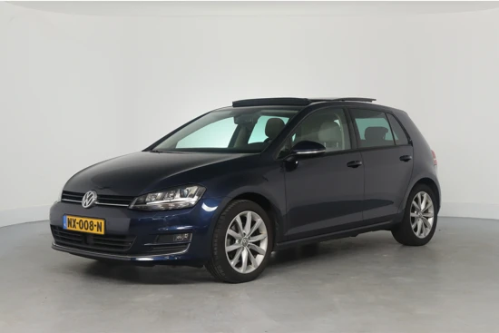 Volkswagen Golf 1.4 TSI ACT Highline Automaat | Leder | Open Dak | Trekhaak | Cruise Adaptive | Stoel/Stuur Verwarming | Clima | Navi | Parkeers