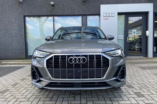 Audi Q3 45 TFSI e S edition