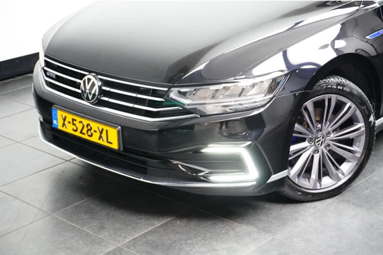 Volkswagen Passat Variant 1.4 TSI 218PK DSG PHEV GTE Business | Trekhaak| Standkachel| 18 inch| Leer|