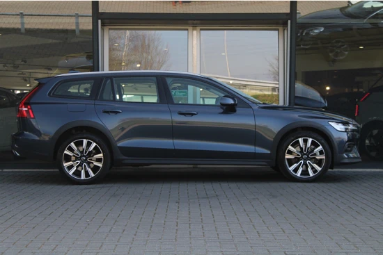 Volvo V60 Cross Country B5 AWD Pro | Harman/Kardon | HUD | Adaptive Cruise | 360° Camera | Panoramadak | Memory-Seats | BLIS | 19-Inch