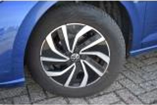 Volkswagen Polo 1.0 TSI 95PK Life Business | NAVIGATIE | CAMERA | STOELVERW. | 15 INCH