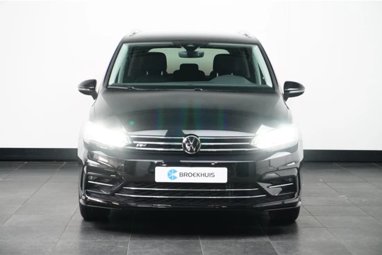 Volkswagen Touran 1.5 TSI 150PK DSG Aut. Highline Business R | 7 Persoons | Trekhaak | App-Connect | Camera | 17'' LMV