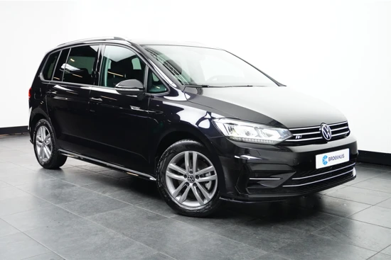 Volkswagen Touran 1.5 TSI 150PK DSG Aut. Highline Business R | 7 Persoons | Trekhaak | App-Connect | Camera | 17'' LMV