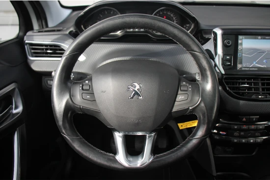 Peugeot 2008 1.2 110pk Allure