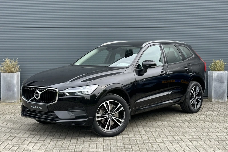 Volvo XC60 2.0 T5 Momentum | HUD | Pilot Assist | BLIS | Standkachel