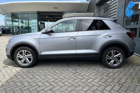 Volkswagen T-Roc 1.0 TSI 110 pk Life 75 Edition | Achteruitrijcamera | Navigatie by app | Cruise control adaptief |