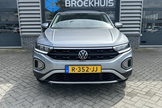 Volkswagen T-Roc 1.0 TSI 110 pk Life 75 Edition | Achteruitrijcamera | Navigatie by app | Cruise control adaptief |