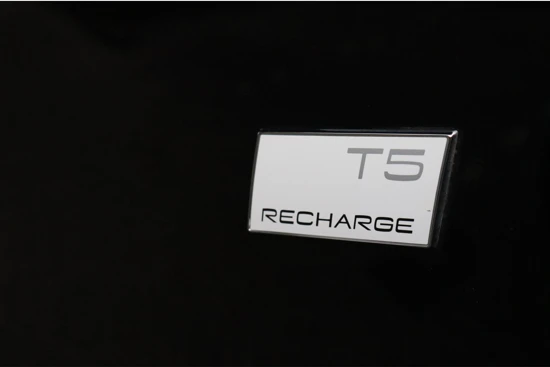 Volvo XC40 T5 Recharge Inscription | Parkeercamera | BLIS Dode Hoek Detectie | 19 inch | Lederen bekleding | Zitting verlenging voorstoelen