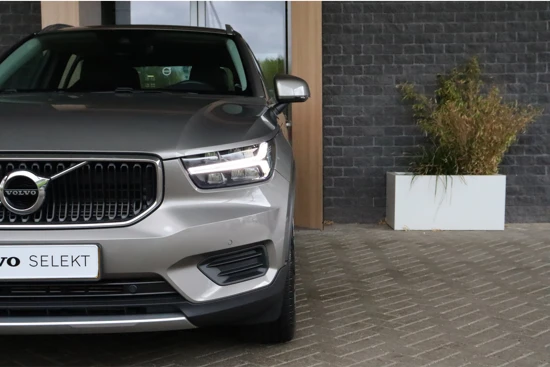 Volvo XC40 T5 Recharge Inscription | Trekhaak | Adaptieve Cruise Control | Pilot Assist | BLIS Dode Hoek Detectie | Parkeercamera | Parkeer