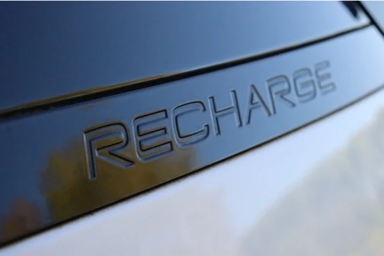 Volvo XC40 T5 Recharge R-Design | Elektrische bestuurdersstoel met geheugen | Stoel en Stuurwielverwarming | Adaptieve Cruise Control | Pil