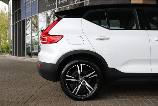 Volvo XC40 T5 Recharge R-Design | Trekhaak | Elektrische bestuurdersstoel met geheugen | Stoel en Stuurwielverwarming | Adaptieve Cruise Co