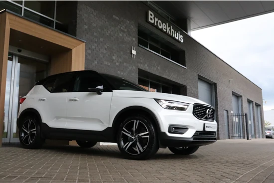 Volvo XC40 T5 Recharge R-Design | Trekhaak | Elektrische bestuurdersstoel met geheugen | Stoel en Stuurwielverwarming | Adaptieve Cruise Co