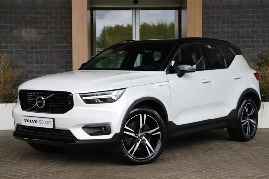 Volvo XC40 T5 Recharge R-Design | Trekhaak | Elektrische bestuurdersstoel met geheugen | Stoel en Stuurwielverwarming | Adaptieve Cruise Co