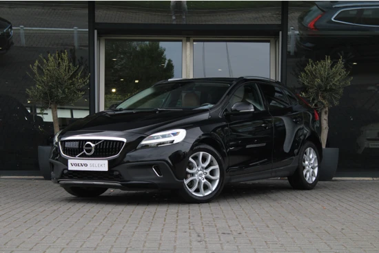 Volvo V40 Cross CountryT3 Polar+ Luxury | Adaptive Cruise | Leder | Getint Glas | Harman Kardon | Camera | Stoel & Stuurverwarming