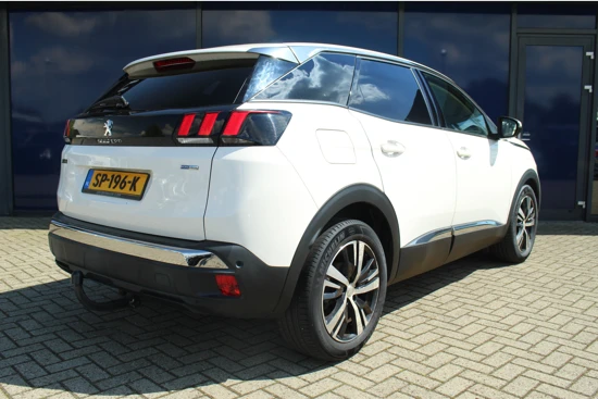 Peugeot 3008 1.2 130Pk Aut. Première | Trekhaak | St.verwarming | LED | Climate & Cruise C. | PDC V&A |