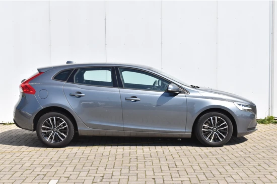 Volvo V40 T2 Polar+ #Stoelverw. #LED #DealerOnderhouden!