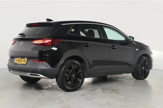 Opel Grandland X 1.2 Turbo Innovation | Automaat | 18 inch | Led | Climate Control | Navigatie | Cruise Control | AGR Stoelen | Dealer Onderhoude