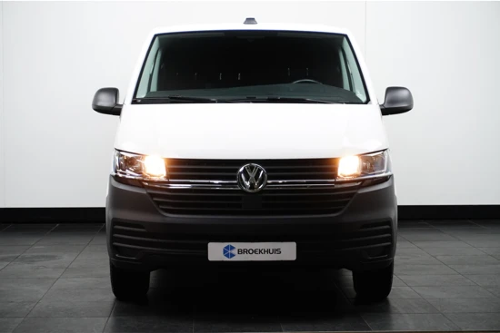 Volkswagen Transporter L2 | 150 pk DSG | Trekhaak | Multistuur | Stoelvwerwarming | Navi By App | EU6