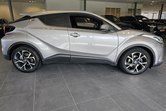 Toyota C-HR 2.0 Hybrid Executive | Camera | Stoel/stuurverw. | Cruise control | FULL LED | PDC V+A |