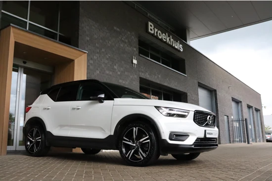 Volvo XC40 T5 Recharge R-Design | Vol! | 360° Camera | Schuifdak | Harman Kardon | Stoel en Stuurwielverwarming | Full LED Meesturende kopl