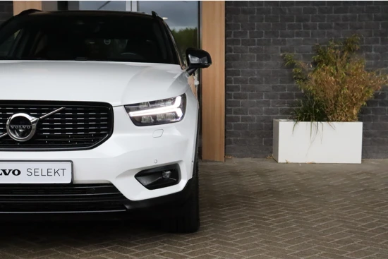 Volvo XC40 T5 Recharge R-Design | Vol! | 360° Camera | Schuifdak | Harman Kardon | Stoel en Stuurwielverwarming | Full LED Meesturende kopl