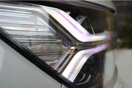 Volvo XC40 T5 Recharge R-Design | Vol! | 360° Camera | Schuifdak | Harman Kardon | Stoel en Stuurwielverwarming | Full LED Meesturende kopl