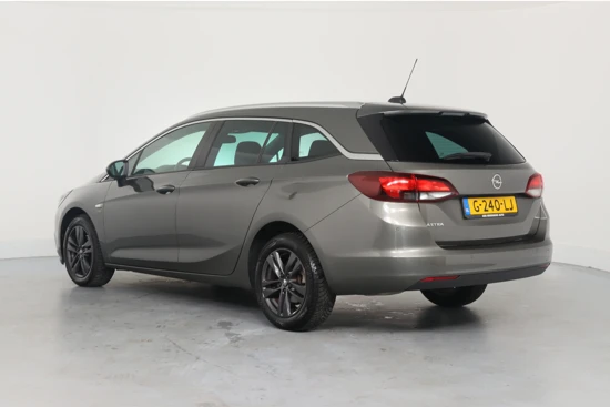 Opel Astra Sports Tourer 1.0 Turbo 120 Jaar Edition | Dealer Onderhouden! | Navi | Clima | Parkeersensoren V+A | Cruise Control | 16'' Lich