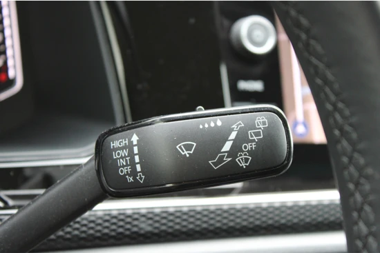 Volkswagen Polo Life Business 1.0 TSI 95 pk DSG | Camera | PDC v+a | Apple Carplay | Stoelverwarming | 15"Lmv | LED