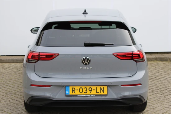 Volkswagen Golf Life 1.0 TSI 110 pk | Navigatie | PDC v+a | Cruise Control Adaptief | LED | 16"Lmv