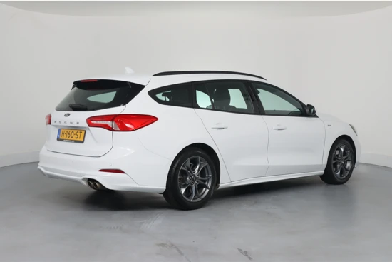 Ford FOCUS Wagon 1.0 EcoBoost ST Line Business | Dealer Onderhouden! | LED | Navi | Winterpack | Clima | Parkeersensoren | Keyless | 17'' Lichtme