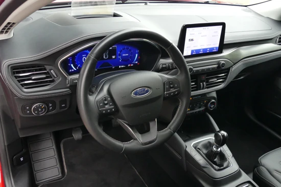 Ford Focus Wagon 1.0 EcoBoost Hybrid 125PK ST-Line Vignale | WEGKLAPBARE TREKHAAK | LEDER | DODEHOEKDETECTIE | STOELVERWARMING |