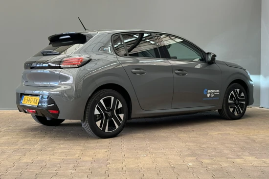 Peugeot e-208 EV Style 50 kWh | Navigatie | Warmtepomp | Climate | LM 16'' | Carplay/Android Auto | Privacy Glass | Parkeersensoren V+A |