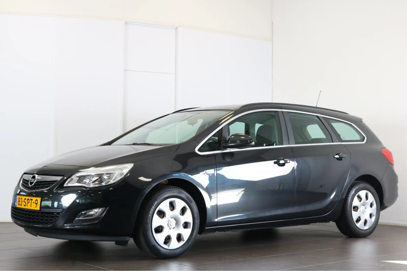 Opel Astra SportsTourer 1.4-16v 100PK Edition