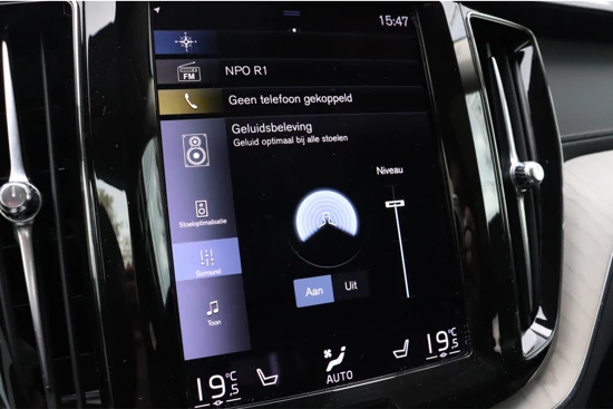 Volvo XC60 T6 AWD Recharge Inscription | Harman Kardon | Adaptieve Cruise Control | Standkachel met Volvo On Call App | Stoelverwarming voo